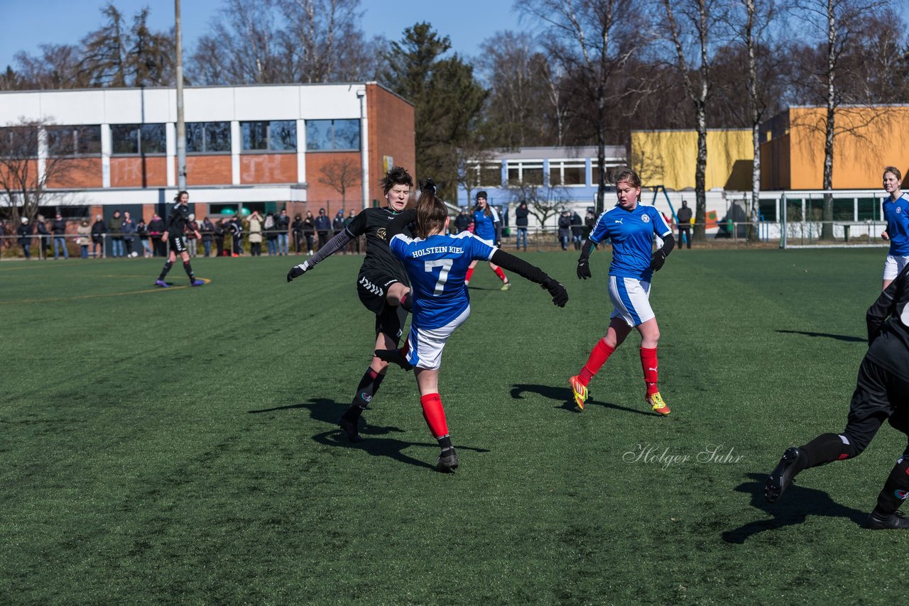 Bild 317 - B-Juniorinnen Halbfinale SVHU - Holstein Kiel : Ergebnis: 3:0